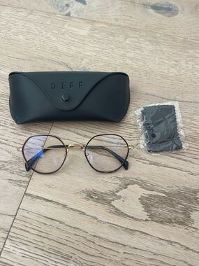 DIFF Eyewear Blue Light Glasses – Riley